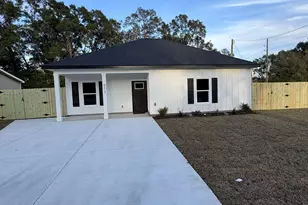 873 S Brett Street S, Crestview, FL 32539 - Photo 1