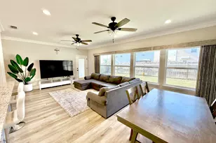 2135 Nina St, Navarre, FL 32566 - Photo 2
