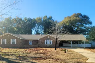 5496 Monterrey Rd, Crestview, FL 32539 - Photo 1