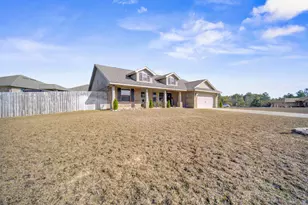 2045 Broad St, Crestview, FL 32536 - Photo 4