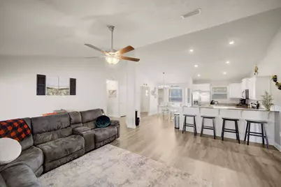 2045 Broad Street, Crestview, FL 32536 - Photo 6