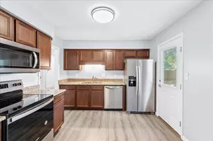 107 Alan A Dale Dr, Niceville, FL 32578 - Photo 14