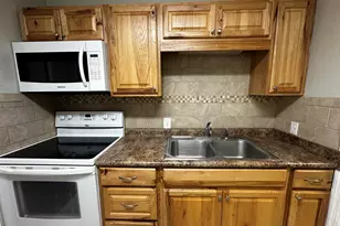 320 Okaloosa Ave, Valparaiso, FL 32580 - Photo 2