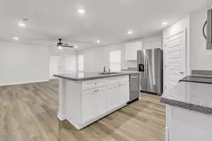 3021 Jane Ln, Crestview, FL 32539 - Photo 16