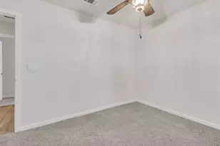 3021 Jane Ln, Crestview, FL 32539 - Photo 8