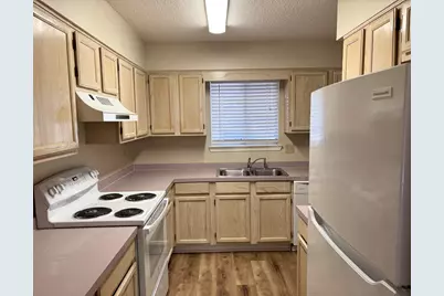 2 NW Cinderella Lane NW #D, Fort Walton Beach, FL 32547 - Photo 6