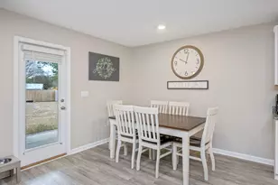 5370 Wyndell Cir, Crestview, FL 32539 - Photo 8