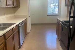 1105 Sean Ln, Niceville, FL 32578 - Photo 6