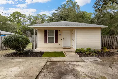 5668 Charter Circle, Gulf Breeze, FL 32563 - Photo 1