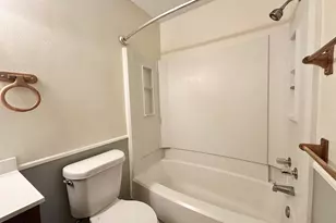 223 Oxford Ct, Mary Esther, FL 32569 - Photo 32