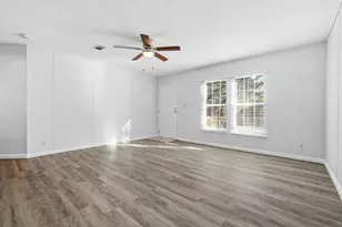 482 E Roberts Road E, Defuniak Springs, FL 32433 - Photo 6