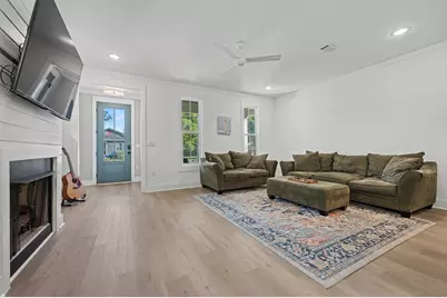 141 S H Street S, Pensacola, FL 32502 - Photo 4