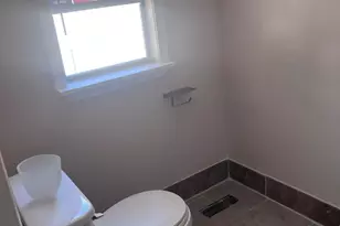 2363 Susan Dr, Crestview, FL 32536 - Photo 4