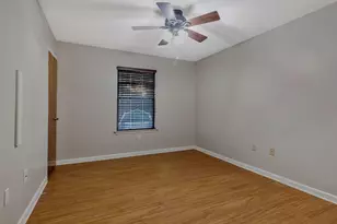 400 31st St, Niceville, FL 32578 - Photo 18