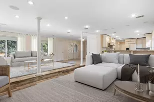 1009 E Troon Dr E, Niceville, FL 32578 - Photo 30