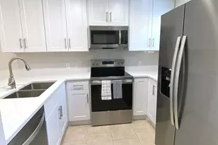 208 SE Third Southeast Street SE, Fort Walton Beach, FL 32548 - Photo 4