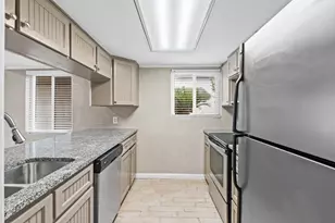 6901 N Lagoon Dr N, Panama City Beach, FL 32408 - Photo 8