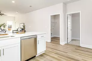 8134 Fox Hunt Dr, Milton, FL 32583 - Photo 4