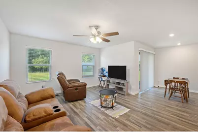 42 E Lockwood Way E, Defuniak Springs, FL 32435 - Photo 12