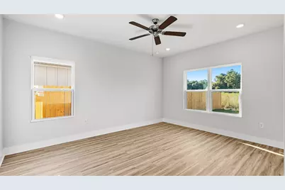 5905 Pelagic Drive, Milton, FL 32583 - Photo 14