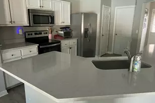 9726 Parker Lake Cir, Navarre, FL 32566 - Photo 6