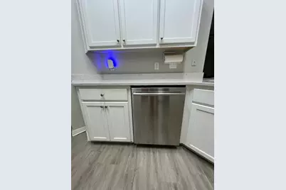 9726 Parker Lake Circle, Navarre, FL 32566 - Photo 8