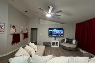 9726 Parker Lake Cir, Navarre, FL 32566 - Photo 16