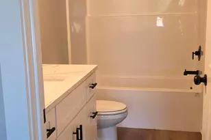 1915 Redwood Ave, Niceville, FL 32578 - Photo 6