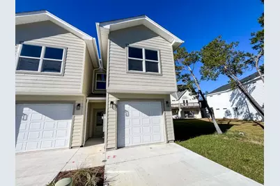 2885 Leahs Lane, Navarre, FL 32566 - Photo 1