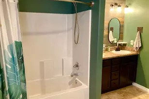 1192 Oakwood Lakes Blvd, Defuniak Springs, FL 32433 - Photo 36