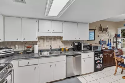 1068 5th Avenue, Shalimar, FL 32579 - Photo 14