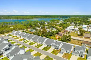 712 Landing Cir, Panama City Beach, FL 32413 - Photo 2