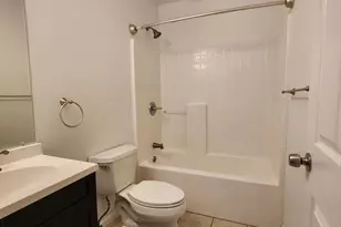 321 NW Hollywood Blvd NW, Fort Walton Beach, FL 32548 - Photo 14