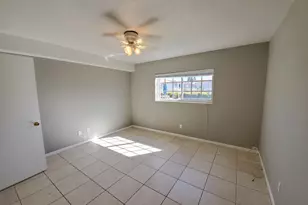 2100 W Beach Dr W, Panama City, FL 32401 - Photo 8