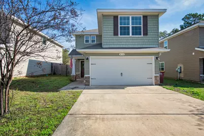 416 Eisenhower Drive, Crestview, FL 32539 - Photo 1