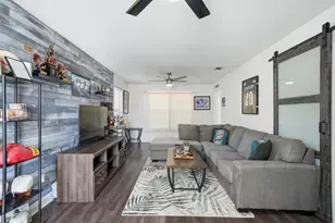 327 John King Rd, Crestview, FL 32539 - Photo 10