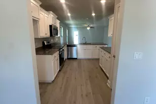 183 Ridgeway Cir, Crestview, FL 32536 - Photo 6