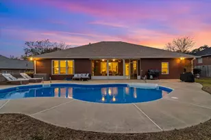 2444 Bowling Green Way, Cantonment, FL 32533 - Photo 2