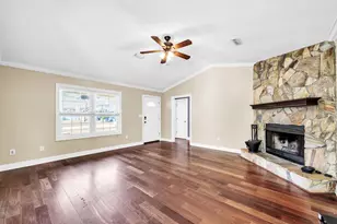 2236 Fulva Dr, Navarre, FL 32566 - Photo 6