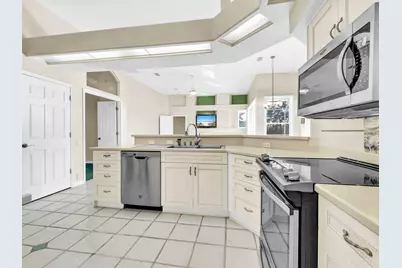 4328 Sunset Beach Circle, Niceville, FL 32578 - Photo 12