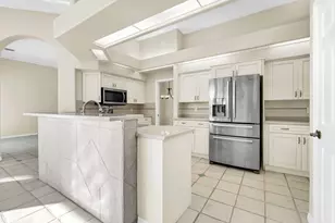 4328 Sunset Beach Cir, Niceville, FL 32578 - Photo 8