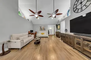 202 Shell Dr, Crestview, FL 32536 - Photo 1