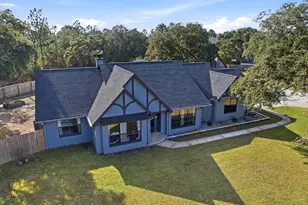 2029 Dudley Ct, Navarre, FL 32566 - Photo 2