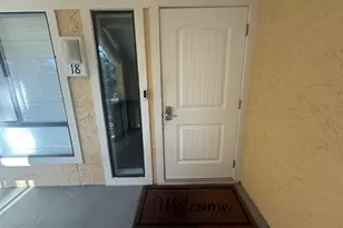 300 Yacht Club Dr, Niceville, FL 32578 - Photo 2