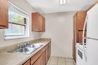 6423 Julia Drive, Milton, FL 32570 - Photo 10