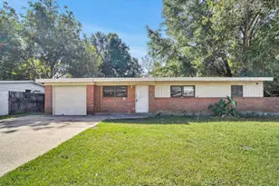 6423 Julia Dr, Milton, FL 32570 - Photo 1