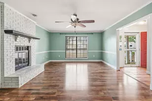 254 W Dominica Circle W, Niceville, FL 32578 - Photo 8