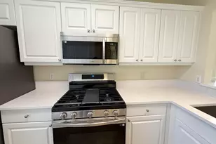 7612 Chablis Cir, Navarre, FL 32566 - Photo 4