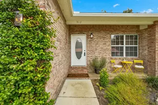 512 Hickory Ave, Niceville, FL 32578 - Photo 6