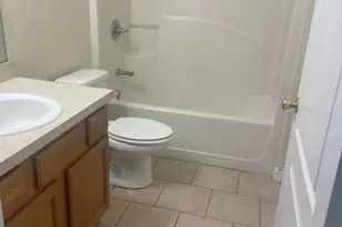 28 Howard St, Niceville, FL 32578 - Photo 8